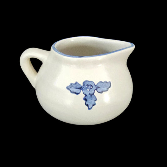 Pfaltzgraff Stoneware Gravy Boat | Sauce | Syrup, Yorktowne Pattern