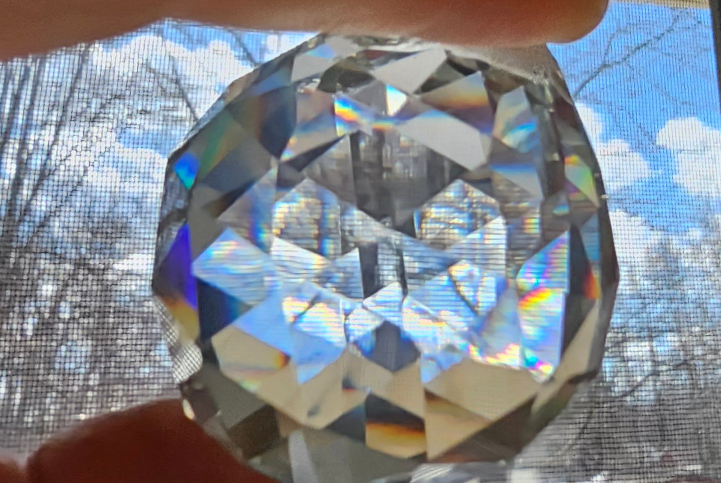 40 mm Cut Crystal Ball with Pin Hole (1 1/2")