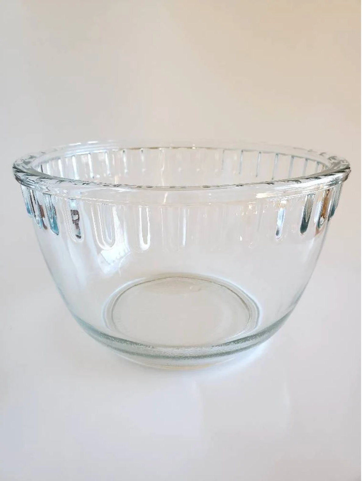 Vintage 8.5" Mixing Bowl in Clear Glass with Patterned Rim