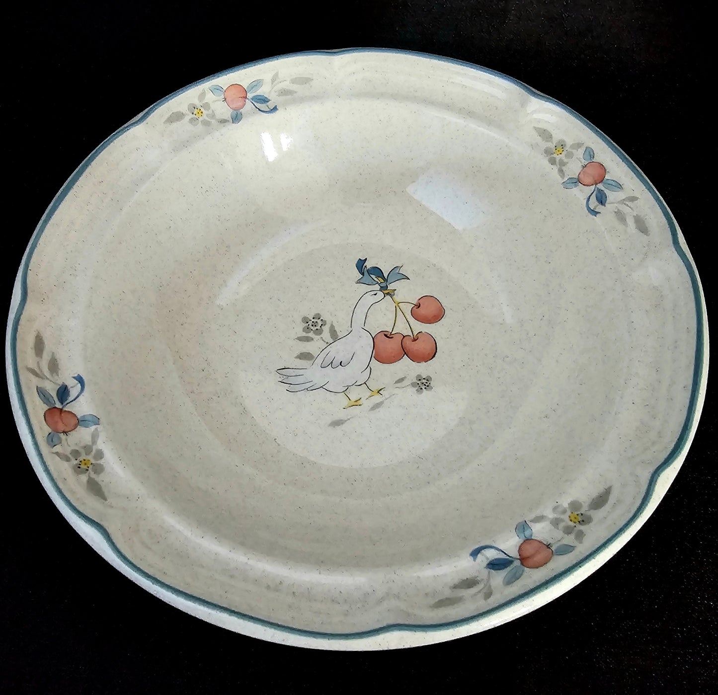 Marmalade Soup/Salad/Cereal Bowl, Vintage Intern'l Tableworks Stoneware (1980s). Speckled Cream Stoneware w/ Geese and Fruits Motif.