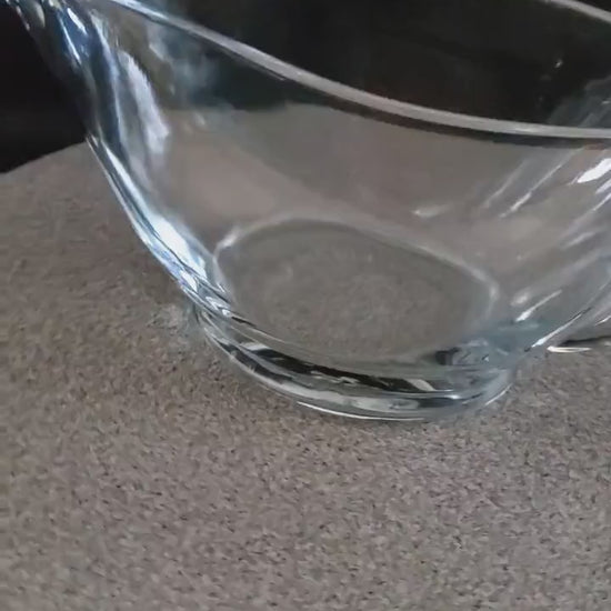 Anchor Hocking Clear Glass Gravy Boat, Presence - 16 oz - Heavy, Solid, in Excellent Condition